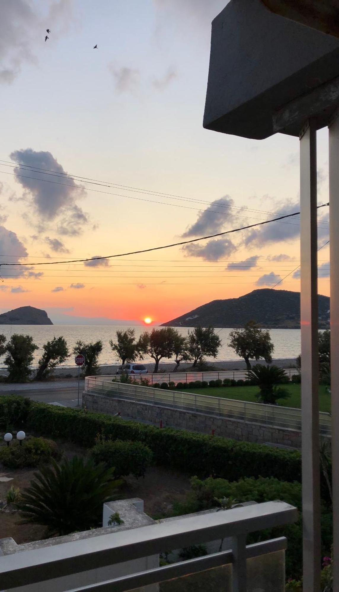 Seashore Happiness Apartments Porto Rafti Exterior photo